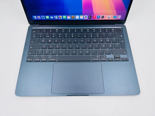 Apple MacBook Air 13,6" M4 2025 16GB RAM 512GB SSD Midnight фото