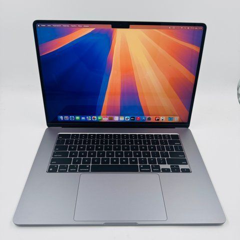 Apple MacBook Air 15 2023 M2 16GB RAM 256GB Space Grey фото