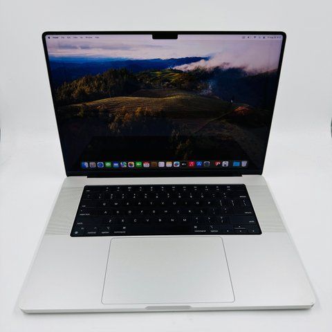 Apple MacBook Pro 16 2021 M1 Pro 32GB RAM 512GB SSD Silver фото