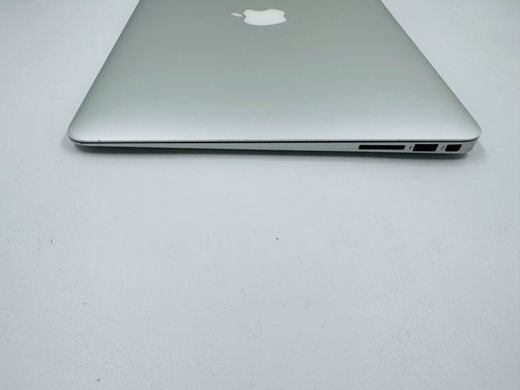 Apple MacBook Air 13 2017 i5 8GB RAM 128GB SSD Silver фото