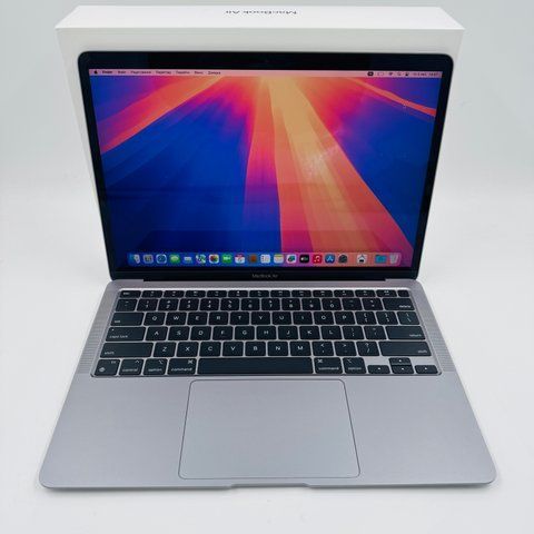 Ноутбук Apple MacBook Air 13" 2020 M1 8GB RAM 128GB SSD Space Gray (MGNF3) вітринний фото