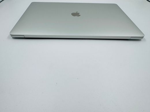 Apple MacBook Pro 16 2019 i7 16GB RAM 512GB SSD AMD 4GB Silver фото