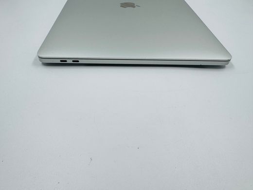 Apple MacBook Pro 16 2019 i7 16GB RAM 512GB SSD AMD 4GB Silver фото