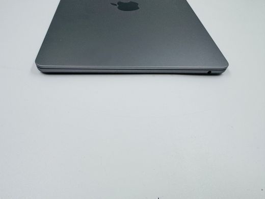 Apple MacBook Air 13.6 2022 M2 24GB RAM 256GB SSD Space Grey фото