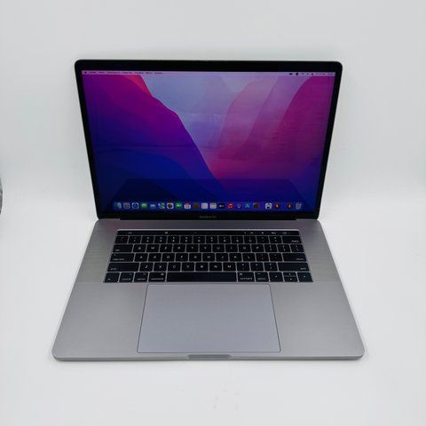 Apple MacBook Pro 15 2016 i7 16GB RAM 256GB SSD фото