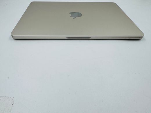 Apple MacBook Air 13.6 2022 M2 8GB RAM 256GB SSD Starlight фото