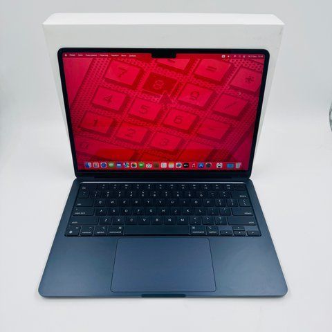 Apple MacBook Air 13.6 2022 M2 8GB RAM 256GB SSD Midnight фото
