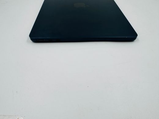 Apple MacBook Air 13.6 2022 M2 8GB RAM 256GB SSD Midnight фото