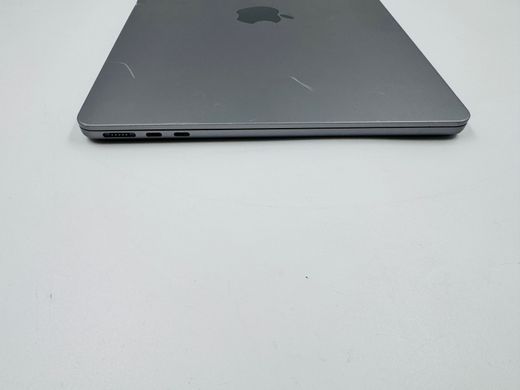 Apple MacBook Air 13.6 2022 M2 8GB RAM 256GB SSD Space Gray фото