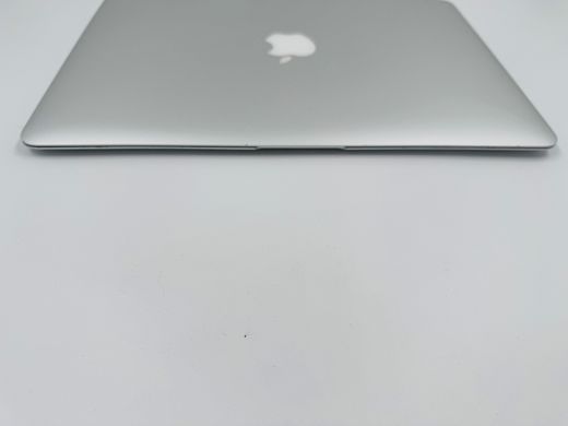 Apple MacBook Air 13 2017 i5 8GB RAM 128GB SSD Silver фото
