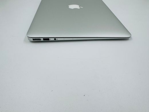 Apple MacBook Air 13 2015 i5 4GB RAM 128GB SSD Silver фото