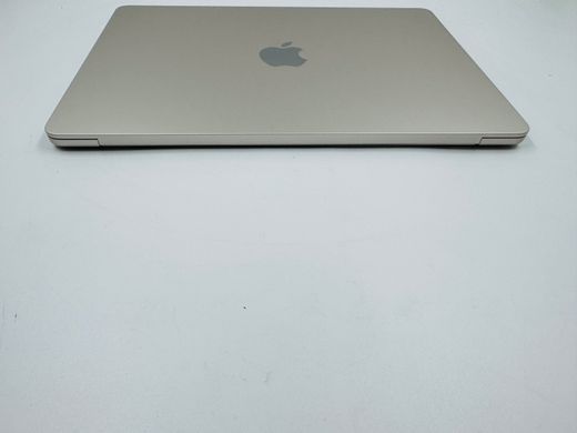 Apple MacBook Air 13.6 2022 M2 8GB RAM 256GB SSD Starlight фото