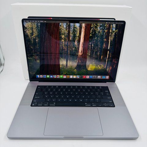 Apple MacBook Pro 16 2021 M1 Pro 16GB RAM 512GB SSD Space Gray фото