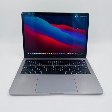 Apple MacBook Pro 13 2018 i7 16GB RAM 512GB SSD Space Gray фото