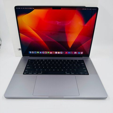Apple MacBook Pro 16 2021 M1 Pro 32GB RAM 512GB SSD Space Grey MDM фото