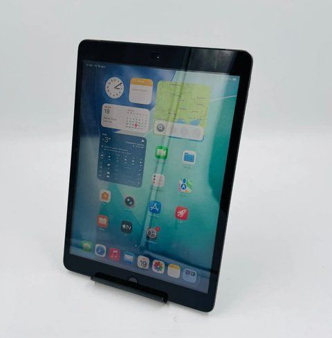Планшет Apple iPad 8th Gen 2020 10.2 128GB WiFi+LTE Space Grey фото