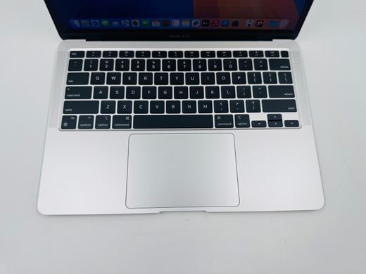 Apple MacBook Air 13 2020 M1 8GB RAM 256GB SSD Silver фото