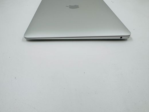 Apple MacBook Air 13 2020 M1 8GB RAM 256GB SSD Silver фото