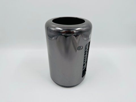 Apple Mac Pro 2013 Intel Xeon 8 Core 64GB RAM 256GB SSD AMD FirePro D500 3GB X 2 фото