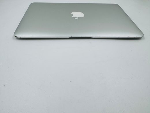 Apple MacBook Air 11 2015 i5 4GB RAM 128GB SSD Silver фото