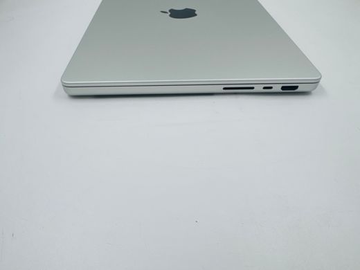Apple MacBook Pro 14 2023 M3 Pro 18GB RAM 1TB SSD Silver фото