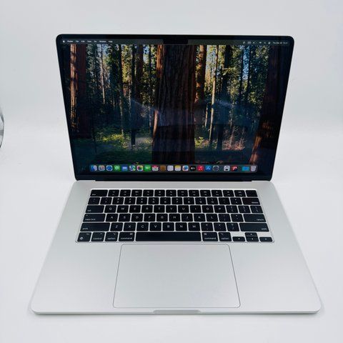 Apple MacBook Air 15 2024 M3 16GB RAM 512GB Silver фото