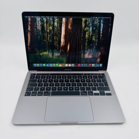 Apple MacBook Pro 13 2020 M1 16GB RAM 256GB SSD Space Gray фото