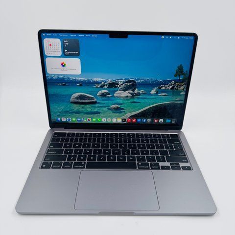 Apple MacBook Air 13.6 2022 M2 8GB RAM 256GB SSD Space Grey фото