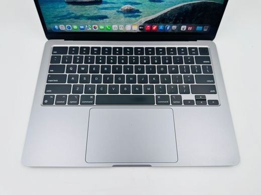 Apple MacBook Air 13.6 2022 M2 8GB RAM 256GB SSD Space Grey фото
