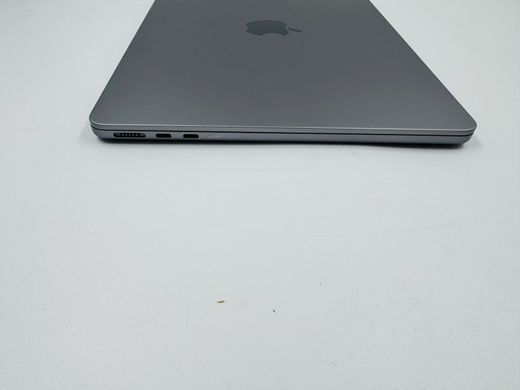 Apple MacBook Air 13.6 2022 M2 8GB RAM 256GB SSD Space Grey фото
