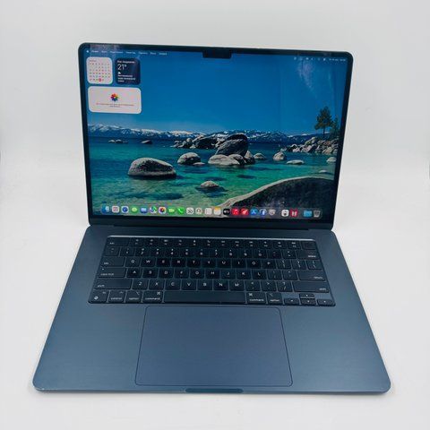 Apple MacBook Air 15" M3 2024 16GB RAM 256GB SSD Midnight фото
