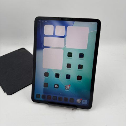 Apple iPad Pro 11 2021 M1 128GB WiFi + LTE Space Gray фото