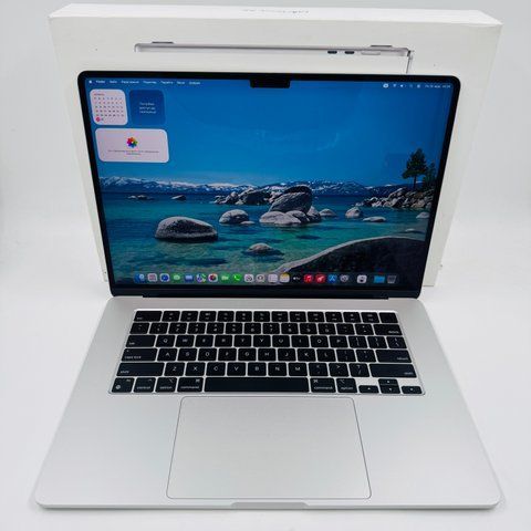 Apple MacBook Air 15 2024 M3 16GB RAM 512GB Silver фото