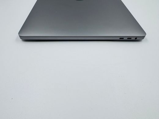 Apple MacBook Pro 16 2019 i9 32GB RAM 1TB SSD AMD 8GB Space Grey фото