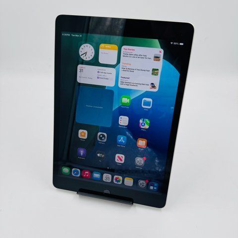 Apple iPad 9th Gen 2021 10.2 64GB WiFi Silver фото