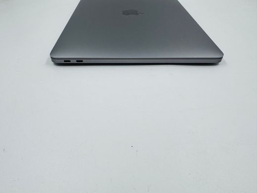 Apple MacBook Pro 13 2017 i7 16GB RAM 1TB SSD фото