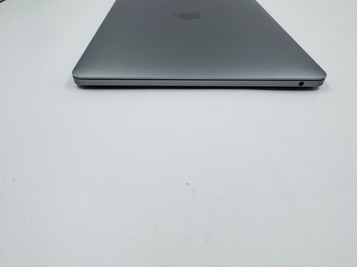 Apple MacBook Pro 13 2017 i7 16GB RAM 1TB SSD фото