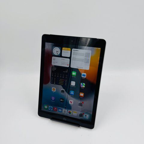 Планшет Apple iPad 6th Gen 2018 9.7 32GB WiFi + LTE Space Grey фото