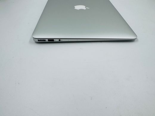 Apple MacBook Air 13 2017 i5 8GB RAM 128GB SSD Silver фото