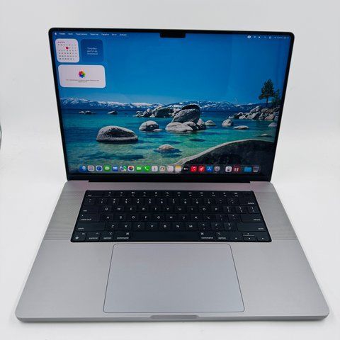 Apple MacBook Pro 16 2021 M1 Max 10/24 Core 32GB RAM 1TB SSD Space Gray фото