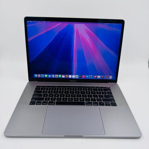 Apple MacBook Pro 15 2019 i9 16GB RAM 512GB SSD AMD 4GB Space Grey фото