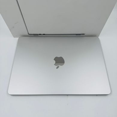 Apple MacBook Air 13.6 2022 M2 16GB RAM 256GB SSD Silver фото