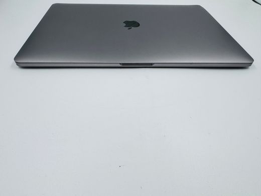 Apple MacBook Pro 15 2017 i7 16GB RAM 256GB SSD Space Gray фото