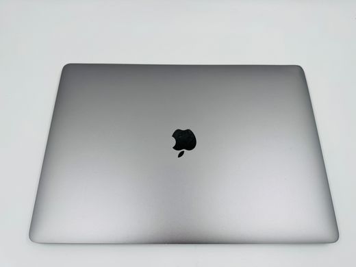 Apple MacBook Pro 15 2017 i7 16GB RAM 256GB SSD Space Gray фото