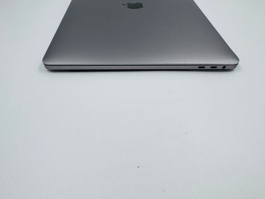 Apple MacBook Pro 15 2017 i7 16GB RAM 256GB SSD Space Gray фото