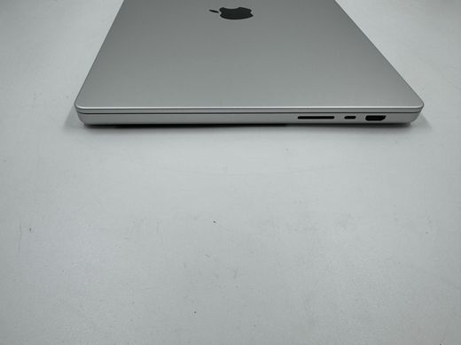 Apple MacBook Pro 16 2021 M1 Pro 32GB RAM 1TB SSD Silver фото