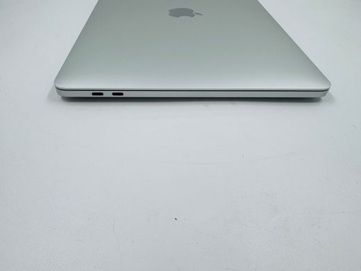 Apple MacBook Pro 13 2020 M1 8GB RAM 512GB SSD Silver фото
