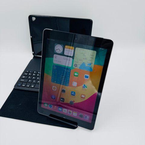 Планшет Apple iPad 6th Gen 2018 9.7 32GB WiFi + LTE Space Grey фото