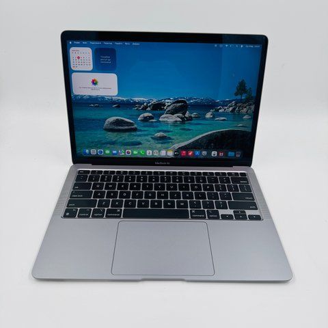 Apple MacBook Air 13 2020 M1 16GB RAM 256GB SSD Space Grey фото