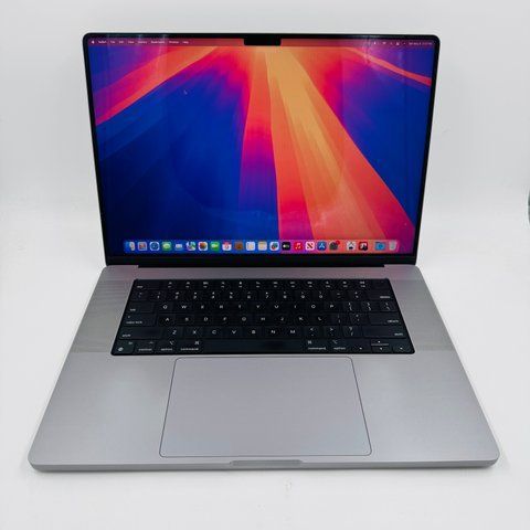 Apple MacBook Pro 16 2021 M1 Pro 16GB RAM 512GB SSD Space Grey фото